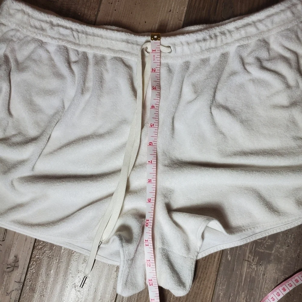 CLUB MONACO Ivory Terry Towel Shorts Women's Size Large EUC